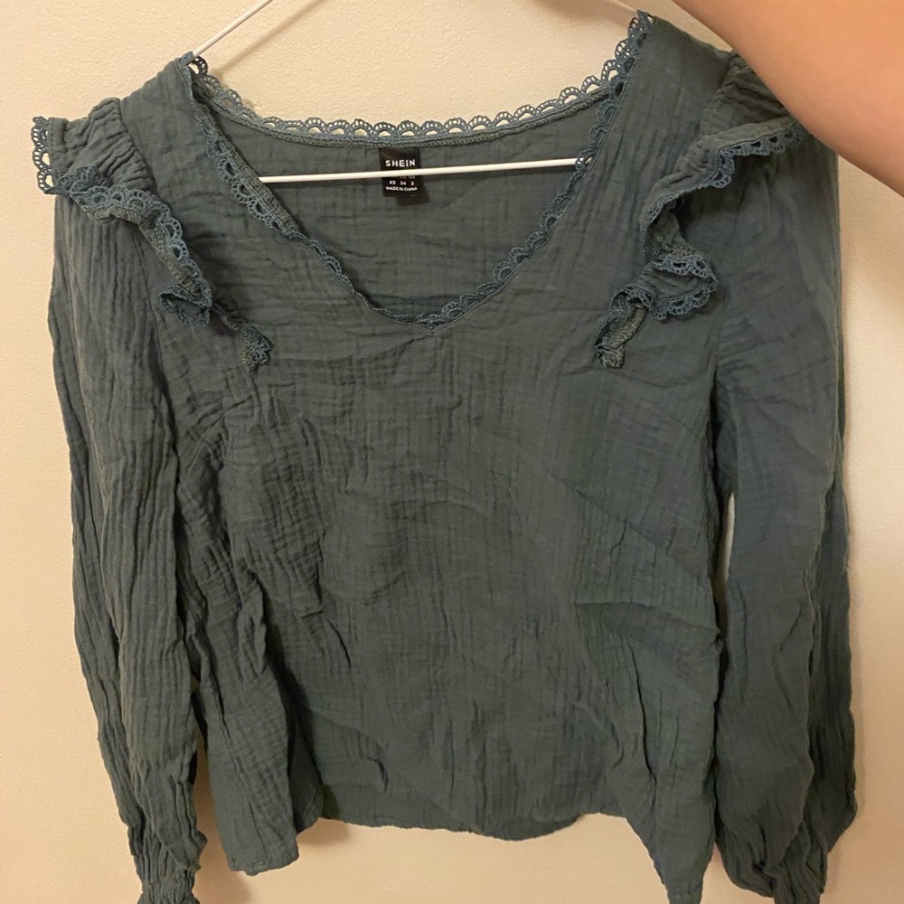 SHEIN Gray Ruffled 3/4 Sleeve Blouse